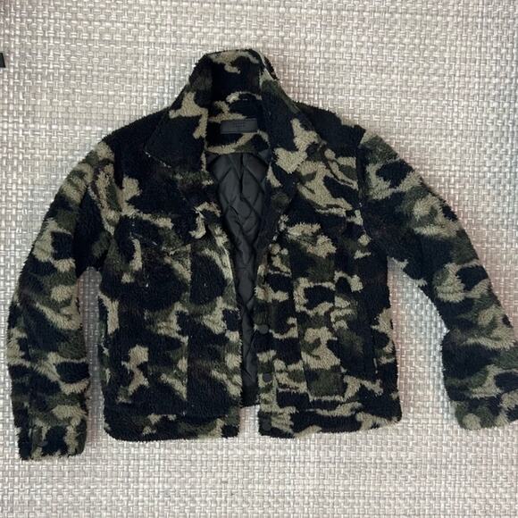 Blank nyc camo fleece Sherpa jacket - Picture 2 of 5